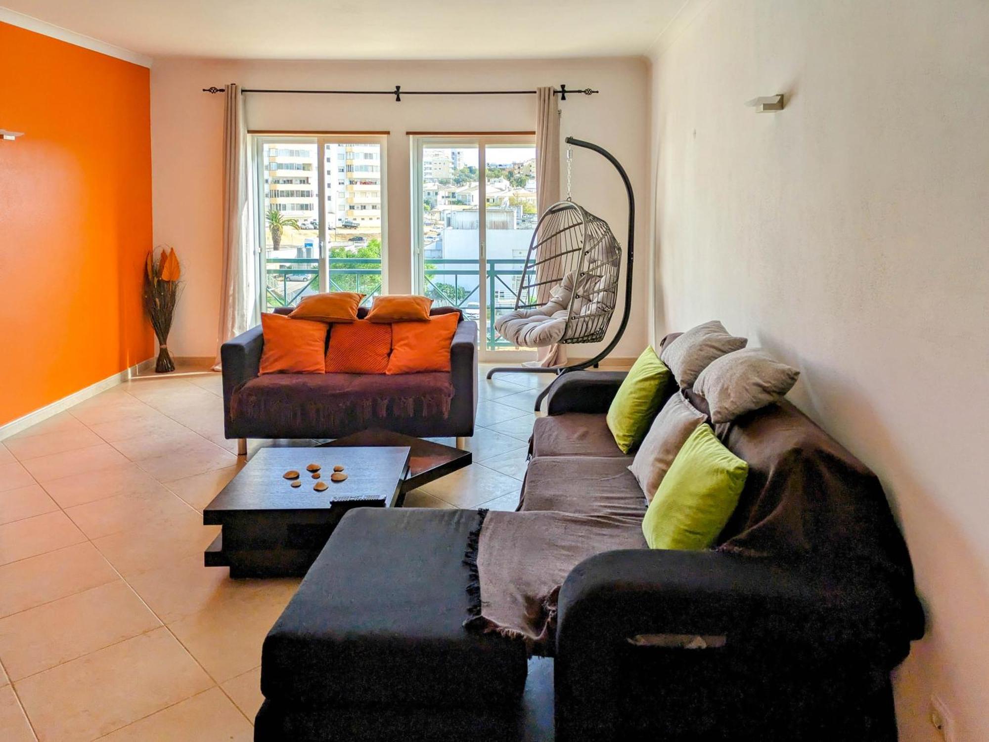 Two Bedroom Apartment - 110M2, Ac, Terrace, Wi-Fi Lagos Extérieur photo