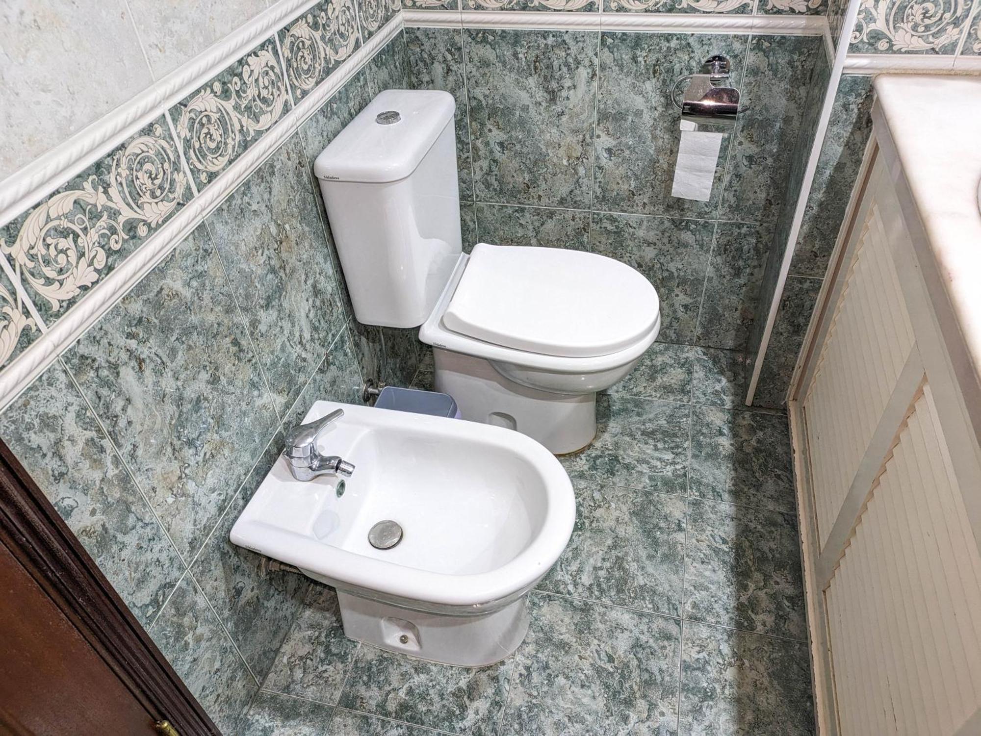 Two Bedroom Apartment - 110M2, Ac, Terrace, Wi-Fi Lagos Extérieur photo
