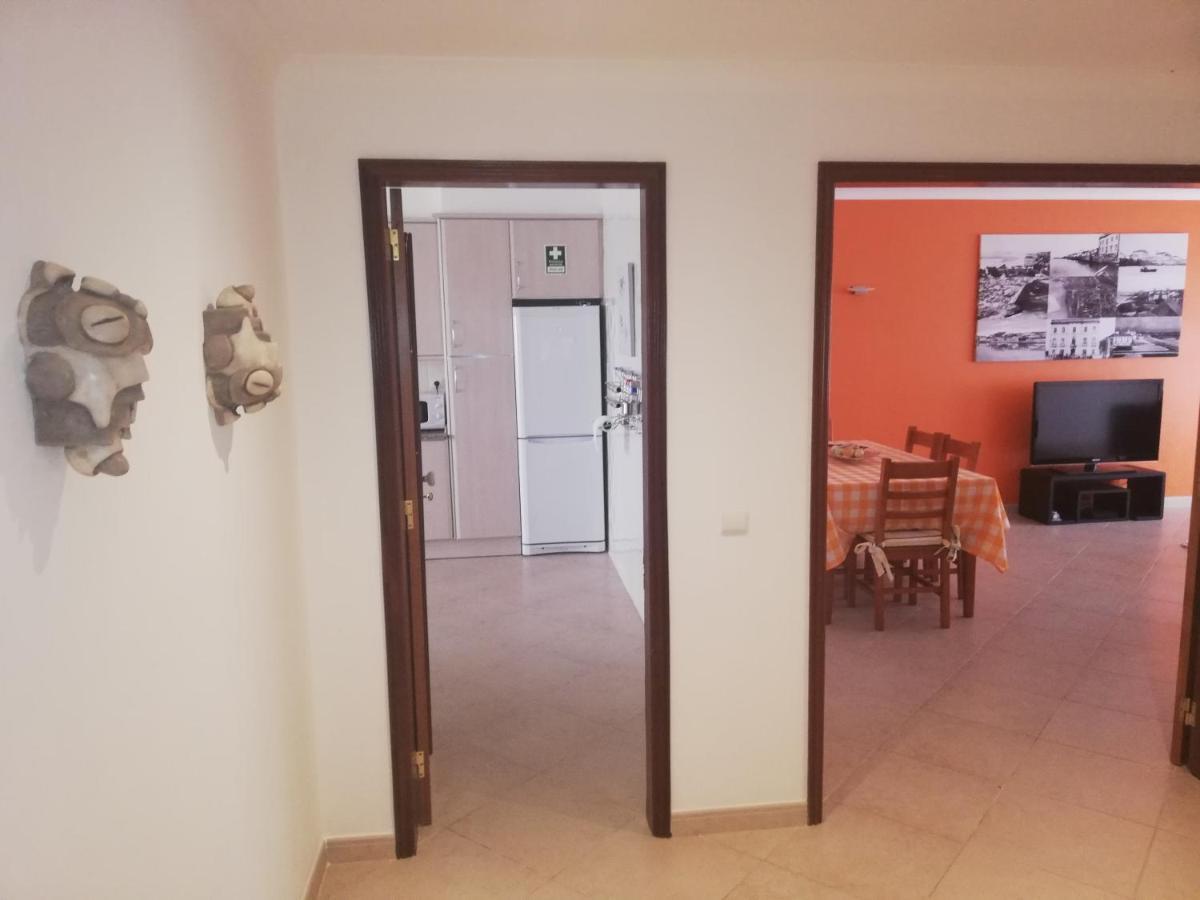 Two Bedroom Apartment - 110M2, Ac, Terrace, Wi-Fi Lagos Extérieur photo
